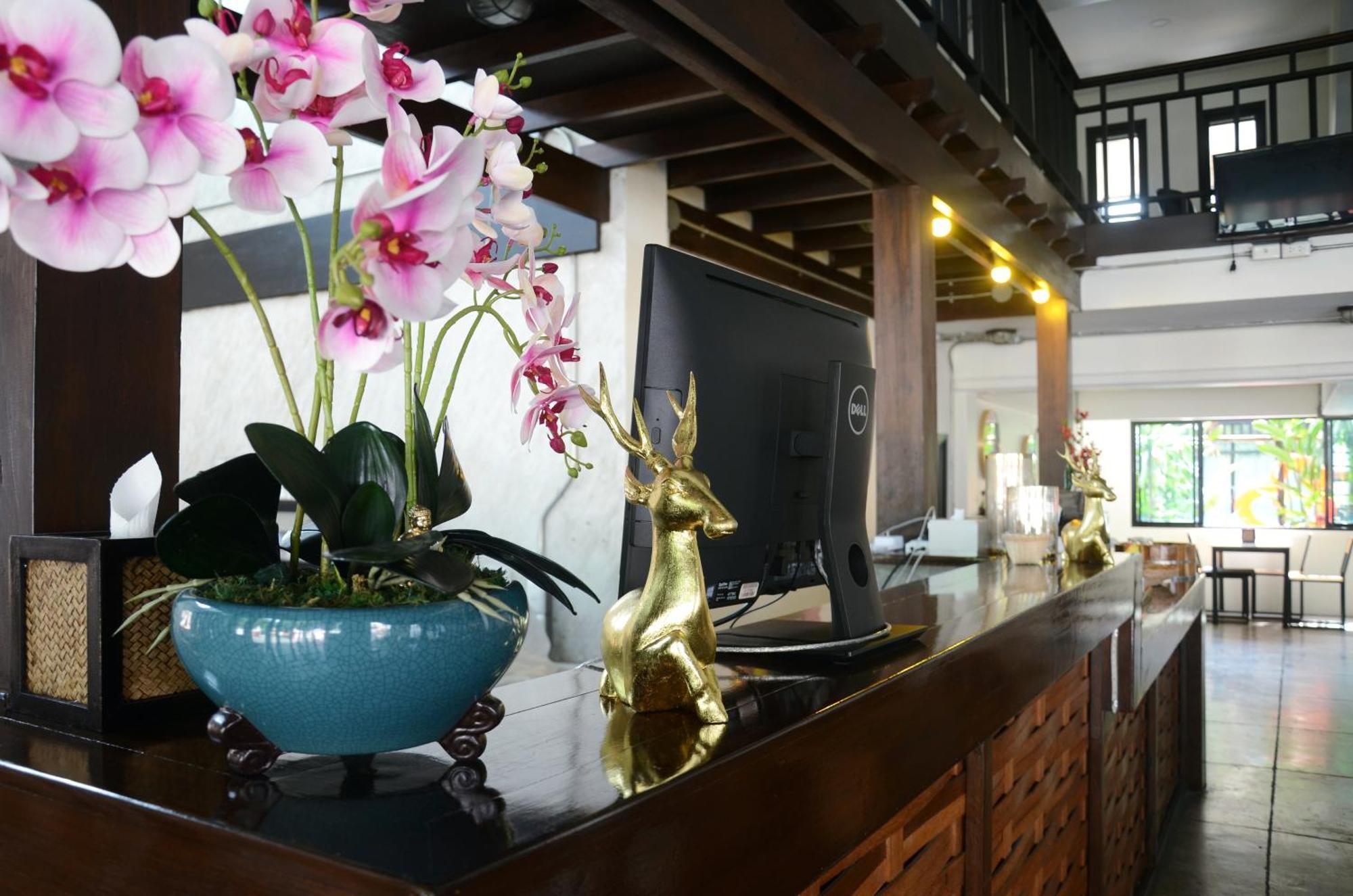 Arun Rawee อรุณ รวี Hotell Chiang Mai Exteriör bild
